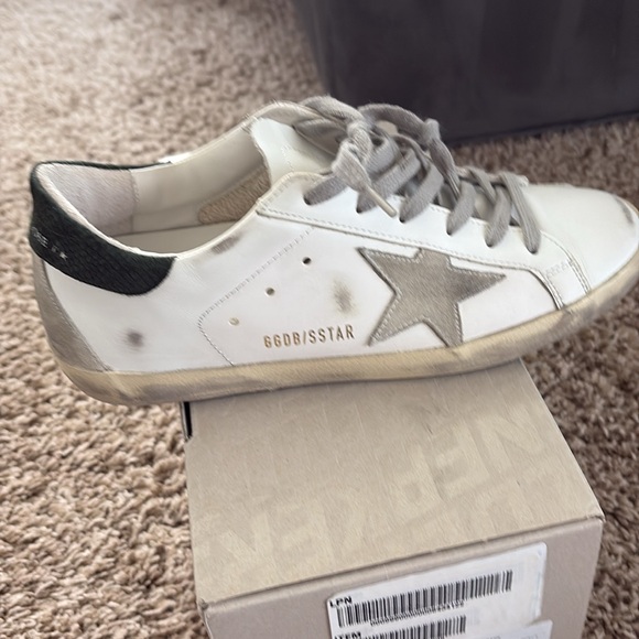 Like new Golden Goose superstar 38 - Picture 5 of 15